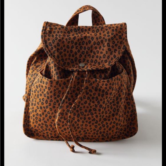 BAGGU Handbags - Baggu Nutmeg Leopard Drawstring Backpack